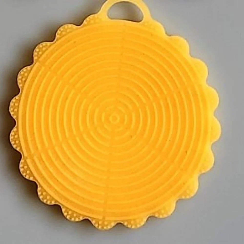 NEW SILICONE FLOWER SHAPED WASHING VEGGIE CLEANING BRUSH PAD